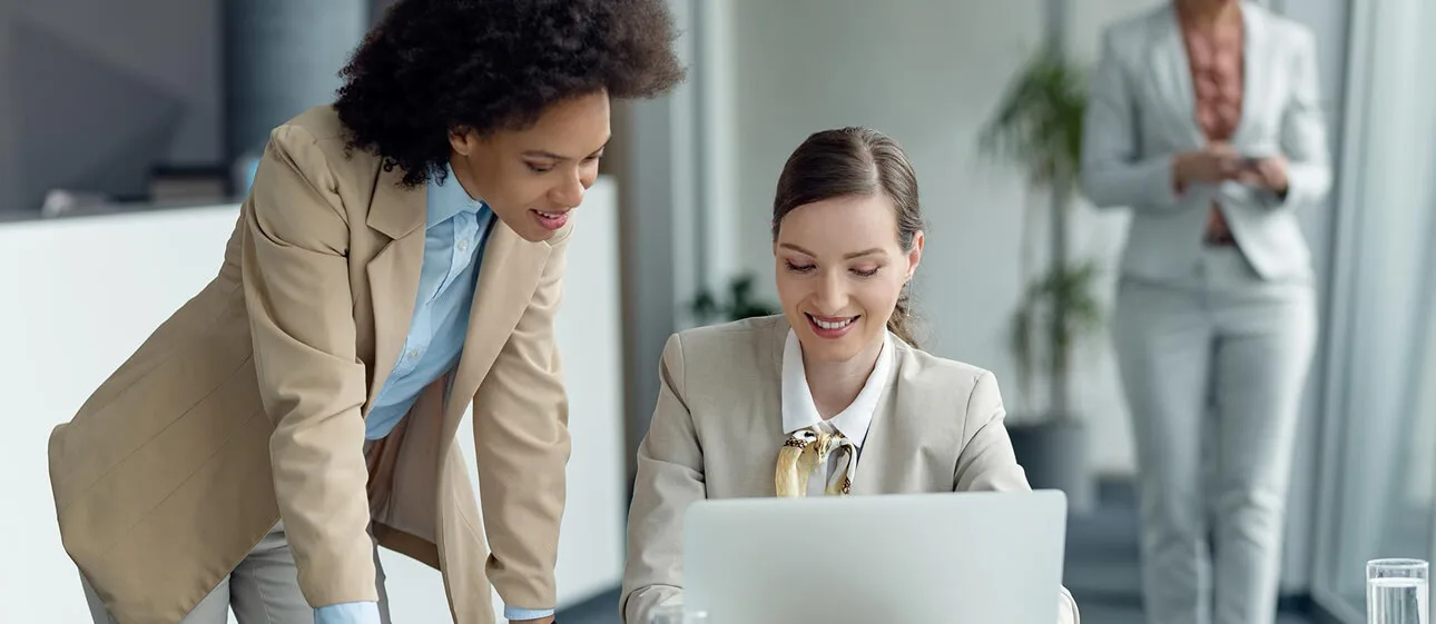 http://Mainland%20License%20in%20Dubai-AGL%20Business%20Consultants
